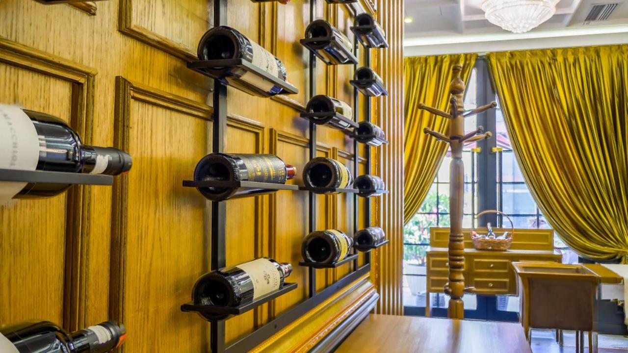Eler Hotel Тирана Экстерьер фото